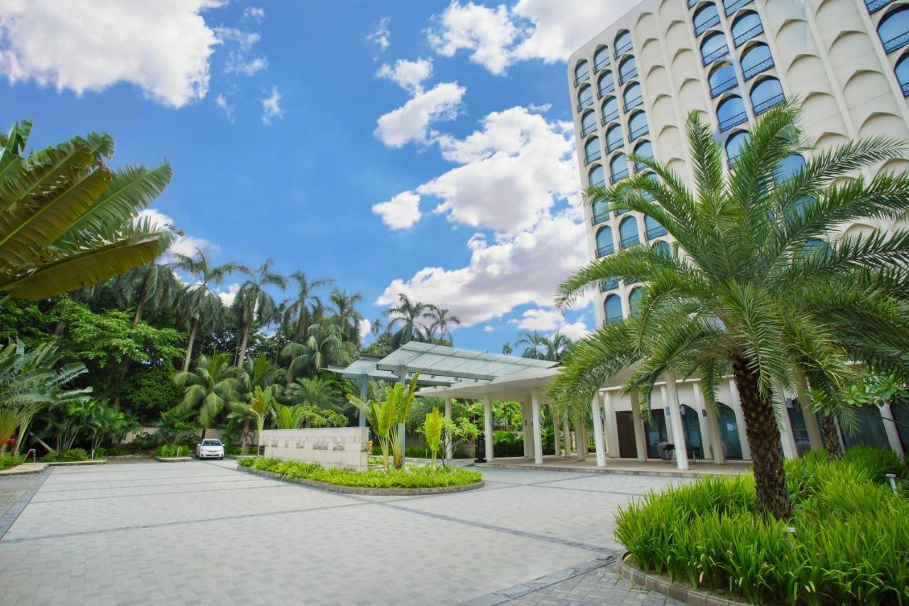 Intercontinental Dhaka By Ihg Hotel Екстериор снимка